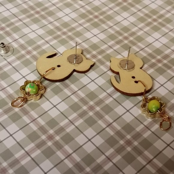 Home Made Handmade Wood & Metal Green & Yellow Button Earrings #40 - Picture 4 of 10